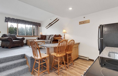 Sunday River Area Condo | Sunrise A-133 | 1 Bed, 1 Bath