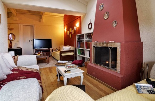 Barbati Apartment | Sunrise by the sea suite