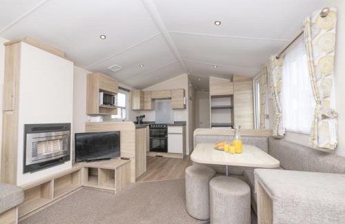 Looe House | Sunrise Caravan by Belvilla