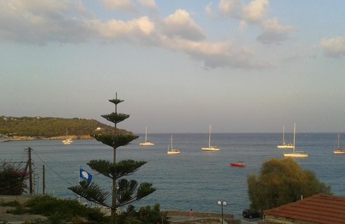 Agia Marina Apartment | Sunrise Flora