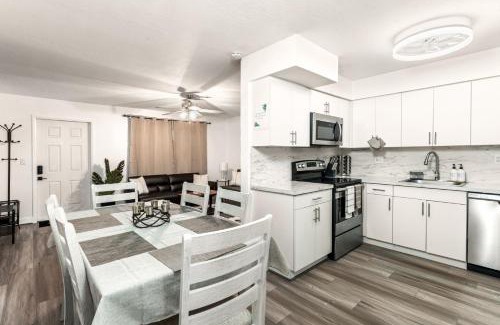 Survey Creek House | Sunrise Getaway