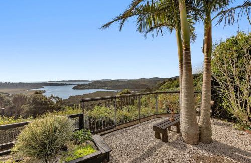 Haruru House | Sunrise Lookout - Paihia Holiday Home