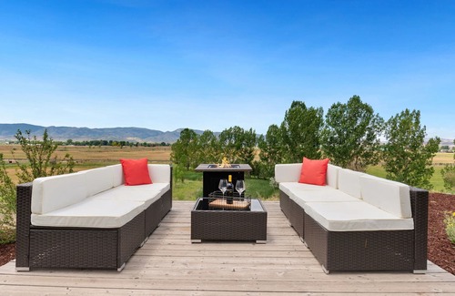 Fort Collins House | Sunrise Ranch! Amazing Mountain Views!