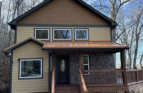 Maggie Valley House | Sunrise Vista, ~5000 ft Elevation, Rare VIEW to die for, stay above the Clouds n