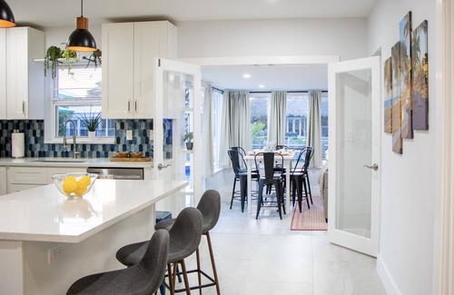 Fort Lauderdale House | SUNSEEKER PLACE - Beautiful Private Pool - Canal Views with access to the Ocean
