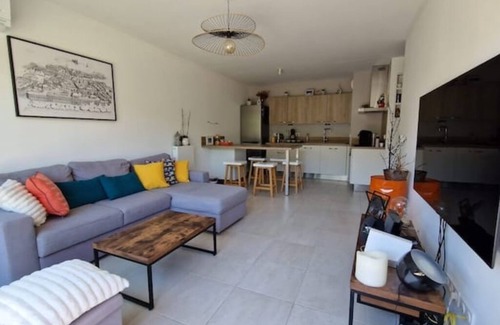 Le Pradet Apartment | Sunset Appart*4 pers*Piscine*Proche mer*Calme