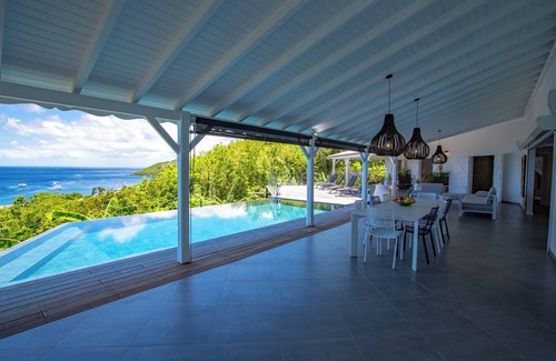 Malendure Villa | Sunset Bay - Luxury villa with breathtaking views of the Îlets Pigeon