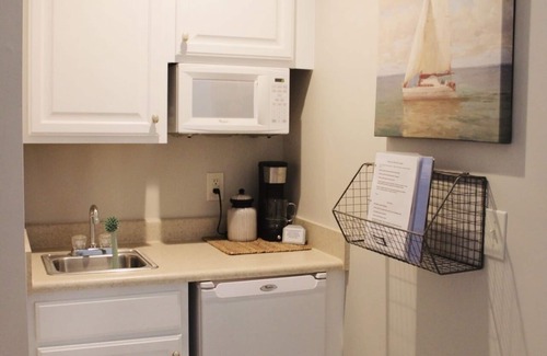 Calabash Condo | Sunset Beach/Ocean Isle/Calabash luxury studio suite in Brunswick Plantation