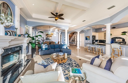 Sunset Beach House | Sunset Beach Palace in Treasure Island - Beachfront