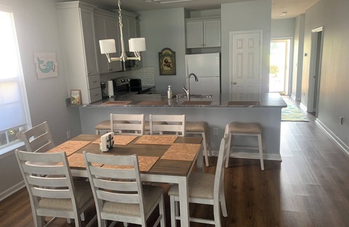 Sunset Beach Condo | Sunset Beach, You Will Love This Place! Beach, Golf, Restaurants & More.