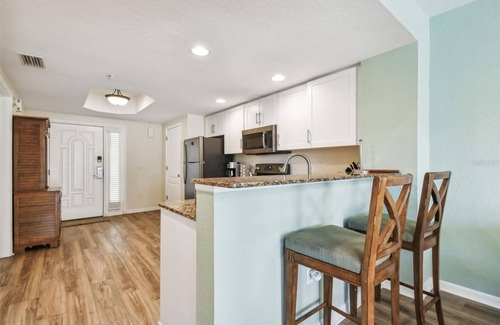 Treasure Island Condo | Sunset Beachfront Suite - Gulf Views Pool Paradise