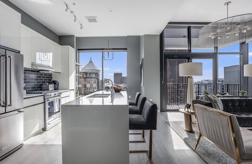 Old Fourth Ward Apartment | Sunset Boulevard by Atlanta Luxury Rentals
