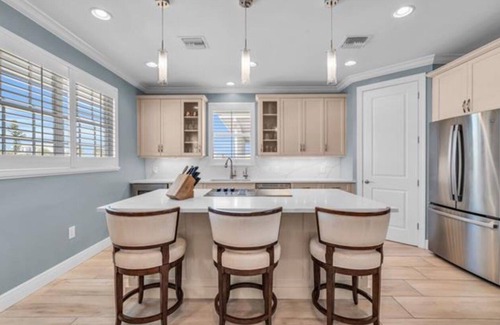 Mid Island House | Sunset Breeze - Four Bedroom House, Sleeps 10
