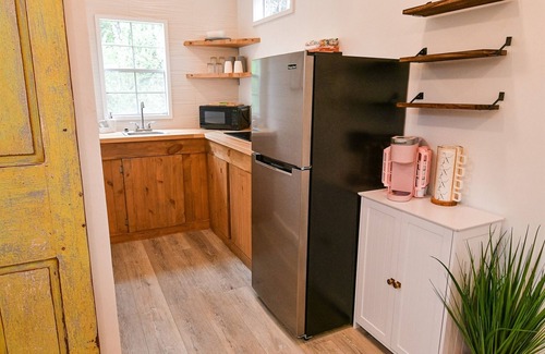Ducktown Cabin | Sunset Cottage | 1 Bed, 1 Bath | Pet Friendly | Firepit