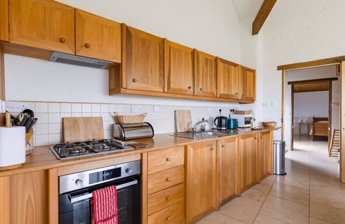 Goodwick House | Sunset Cottage - Two Bedroom House, Sleeps 4