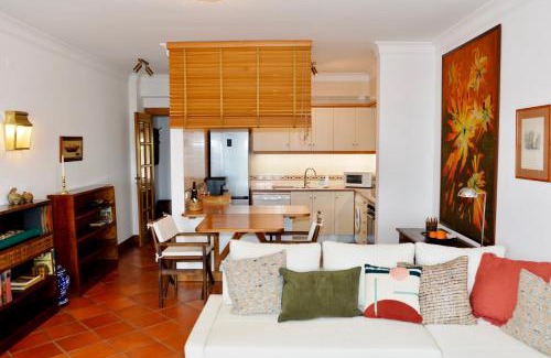 Sao Martinho do Porto Apartment | Sunset - Fantastic 1 bedroom apartment sleeps 4 in amazing complex