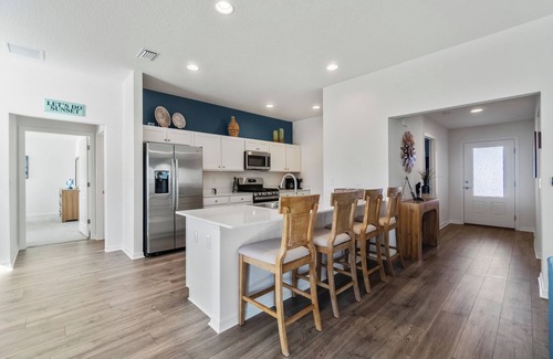 Candler House | Sunset Getaway - 3/2 dog friendly, w/4 seater golf cart