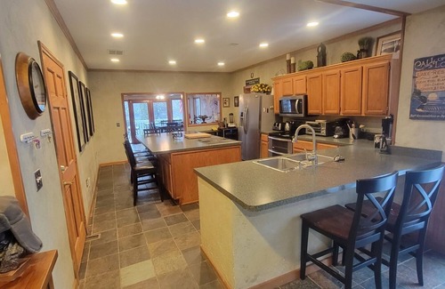 Laconia House | Sunset Haven on Lake Winnisquam