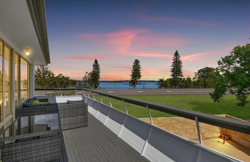 The Entrance North House | Sunset Lake House