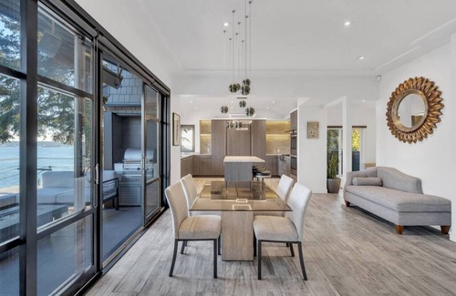 West Vancouver House | Sunset Lane Waterfront Home