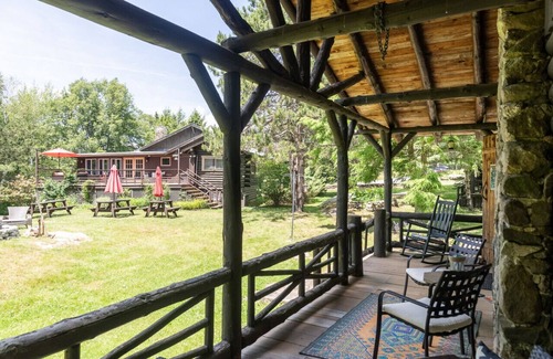 Boothbay Harbor Apartment | Sunset Lodge by Rocky Coast Rentals