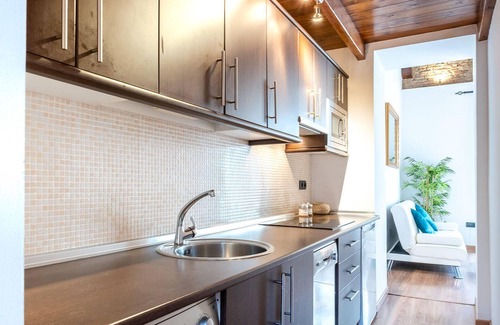 La Goleta Apartment | Sunset Malaga Apartments - CARRETERIA