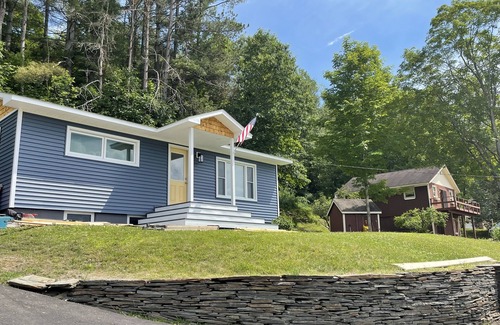 South Barre House | Sunset Meadow