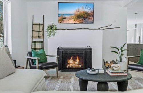 Michiana House | Sunset on Pokagon