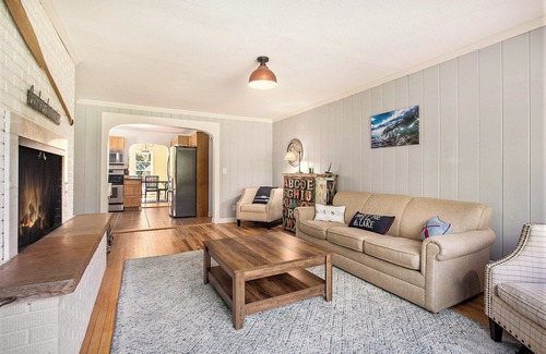Spring Lake House | Sunset on Savidge of Spring Lake ~ Walk To The Beach!