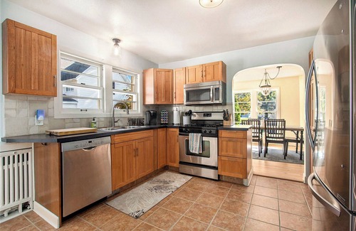 Spring Lake House | Sunset on Savidge of Spring Lake ~ Walk To The Beach!