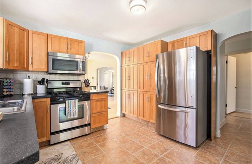 Spring Lake House | Sunset on Savidge of Spring Lake ~ Walk To The Beach!