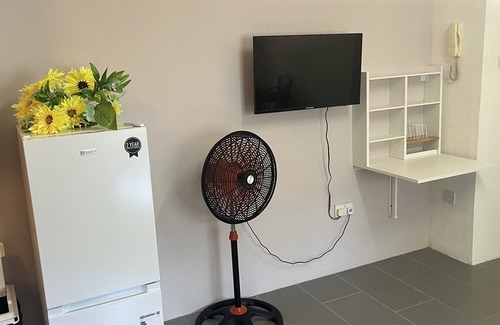 Victoria Apartment | Sunset Plaza Apartments 4
