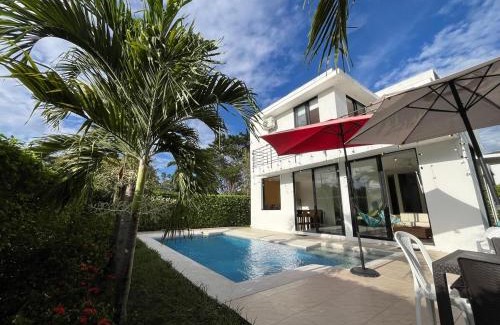 Ricaurte Villa | Sunset Private Villa in Ricaurte