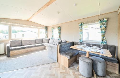 Hayling Island House | Sunset Sands - Hayling Island