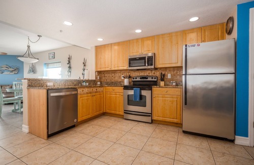 Capri Isle Condo | ☀️ Sunset Sands – Luxury Condo w/Stunning Ocean Views! 🌊