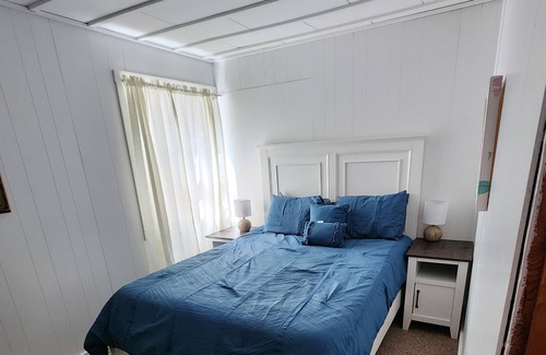 Cheboygan County Cottage | Sunset Shores 3 Bedroom 1 Bath Lakefront Burt Lake Cottage- Sleeps 6