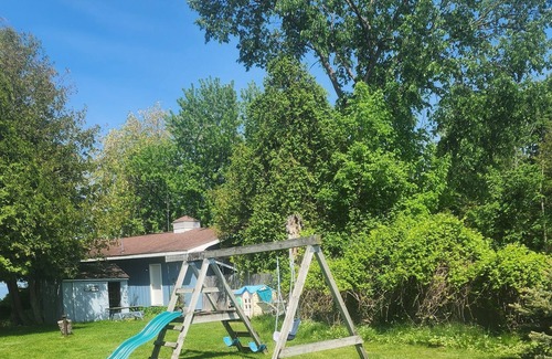 Cheboygan County House | Sunset Shores Lakefront Burt Lake Home~ 4 Bedroom 2 Bath~ Sleeps 15