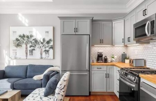 Ventura House | Sunset Suite at Twin Palms