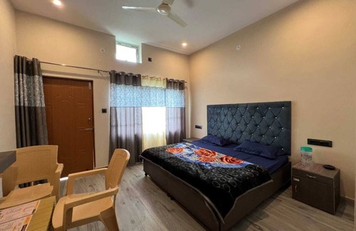 Jaiharikhal Hotel | Sunset View Point Homestay