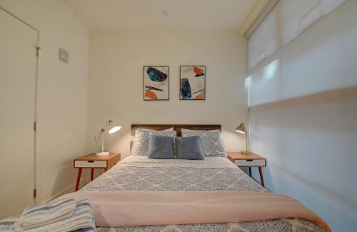 Pico Apartment | Sunset View Retreat in Santa Monica