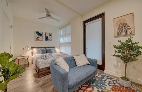 Pico Apartment | Sunset View Retreat in Santa Monica