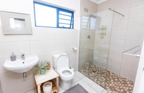 Stellenbosch House | Sunset View