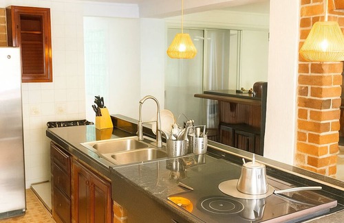 Canefield Villa | Sunset Vista