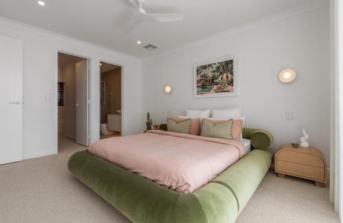 Aldinga Beach House | Sunsets Aldinga Beach, 4 king rooms, rooftop, incredible views