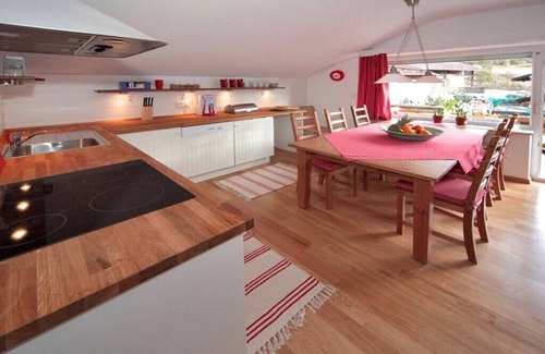 Garmisch-Partenkirchen Apartment | Sunshine Apartment Anne