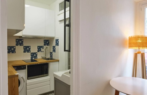 Madeleine Apartment | Sunshine apt with elevator 500m to Printemps 9arr/near Metro