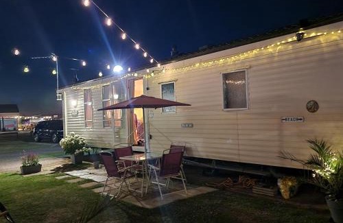Clacton-on-Sea Other | Sunshine Atlas Glamping Retreat