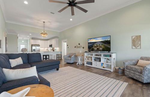 Fort Morgan Pines House | Sunshine Bay Beach House