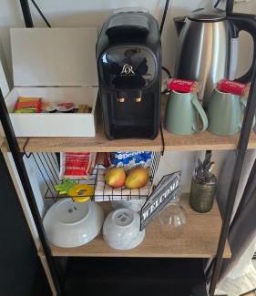 Clontarf House | Sunshine cottage