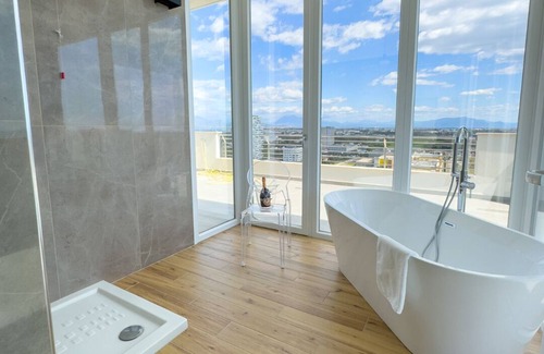 Magazzeno Bed & Breakfast | Sunshine - Lilibeth Luxury Suites Salerno